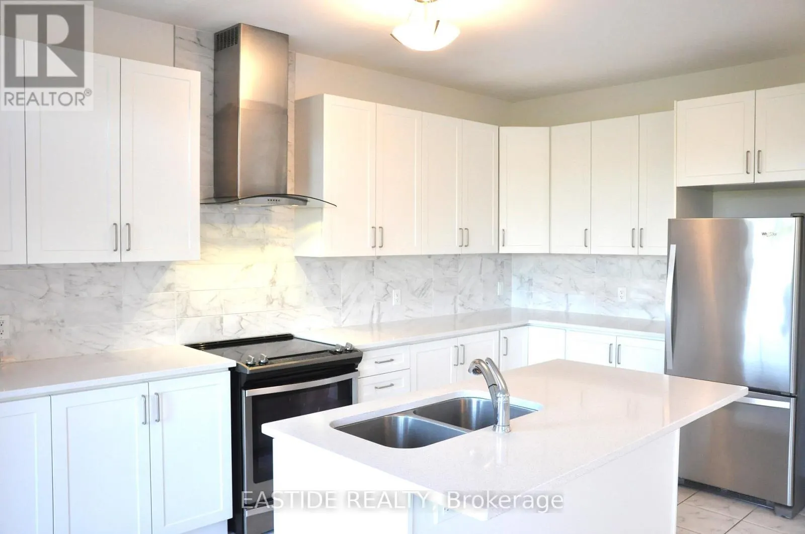 156 FRANK KELLY DRIVE