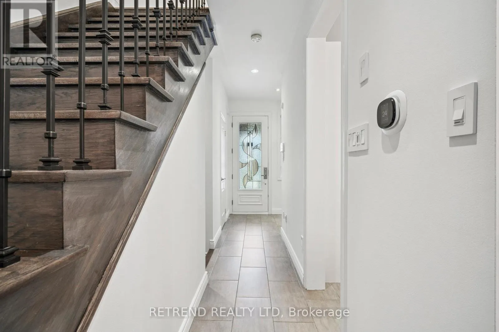 48 GAUGUIN AVENUE