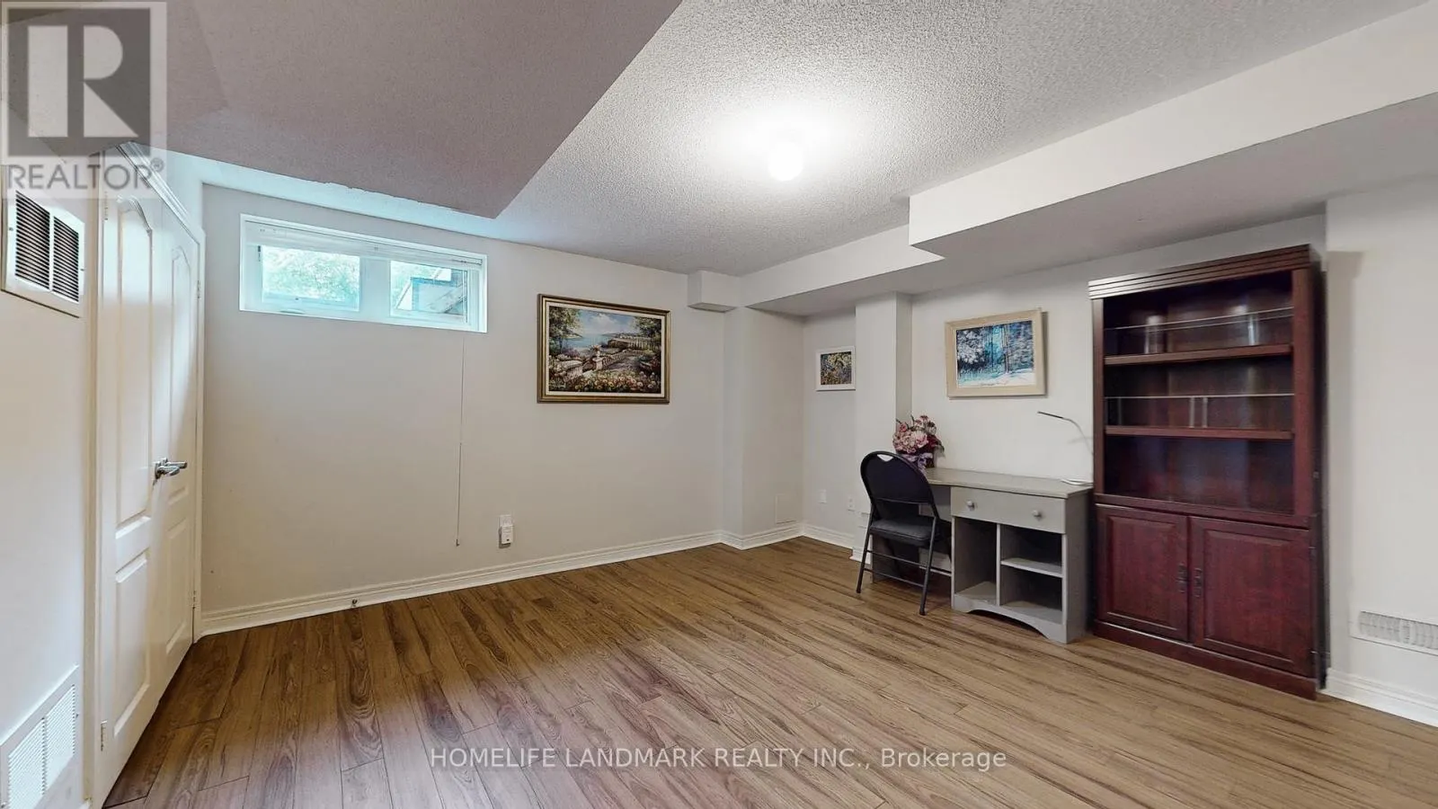 402 GERALD BRADY LANE