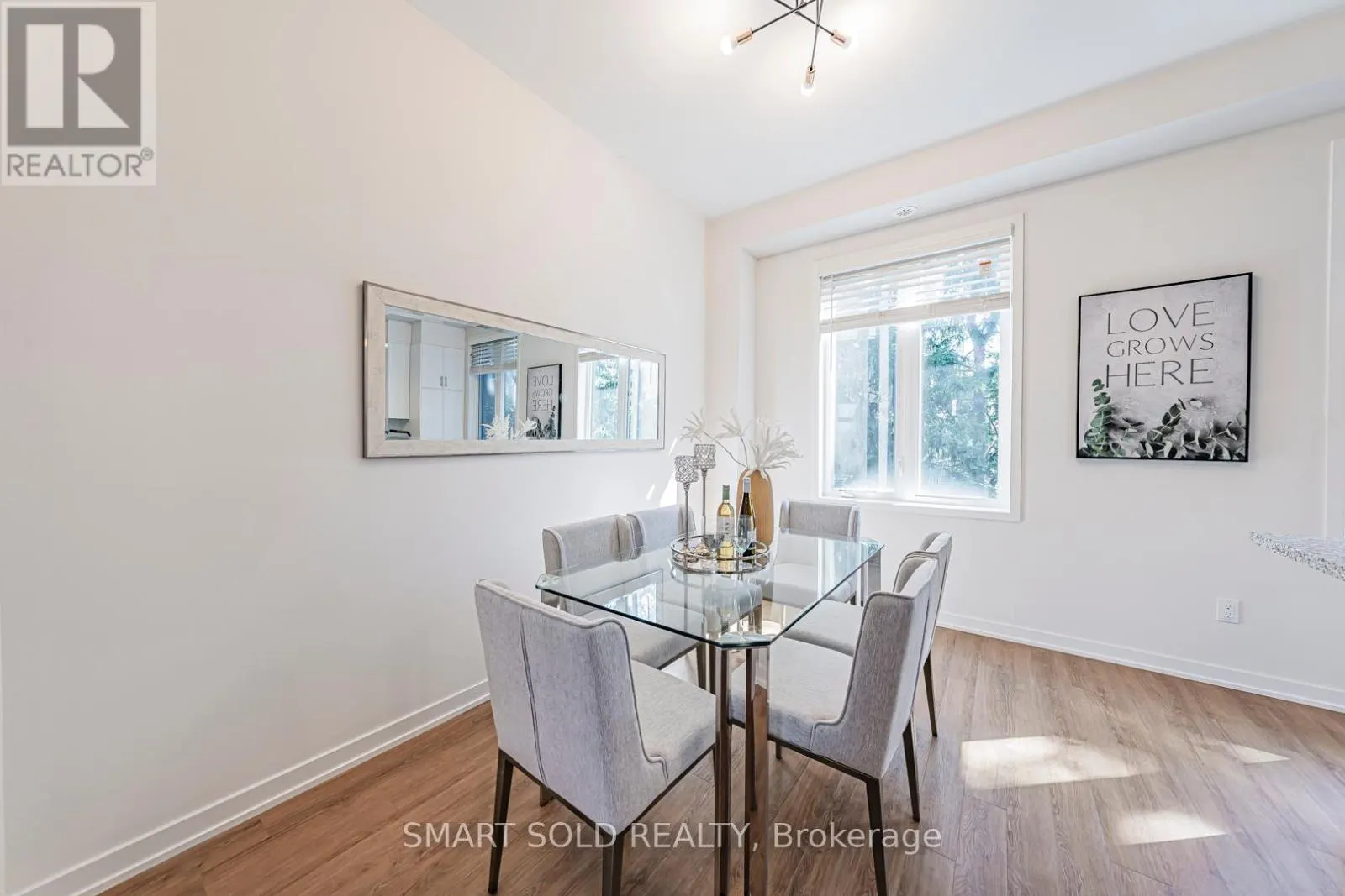 17 ARMILLO PLACE