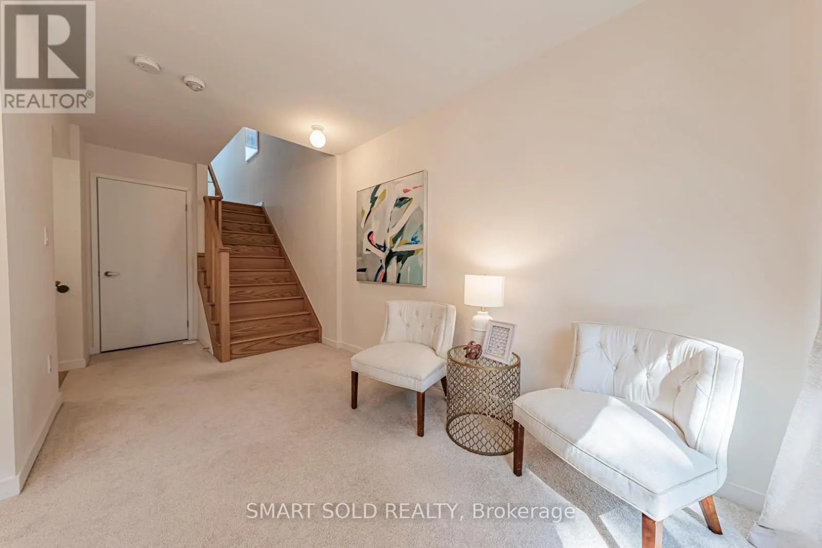 17 ARMILLO PLACE