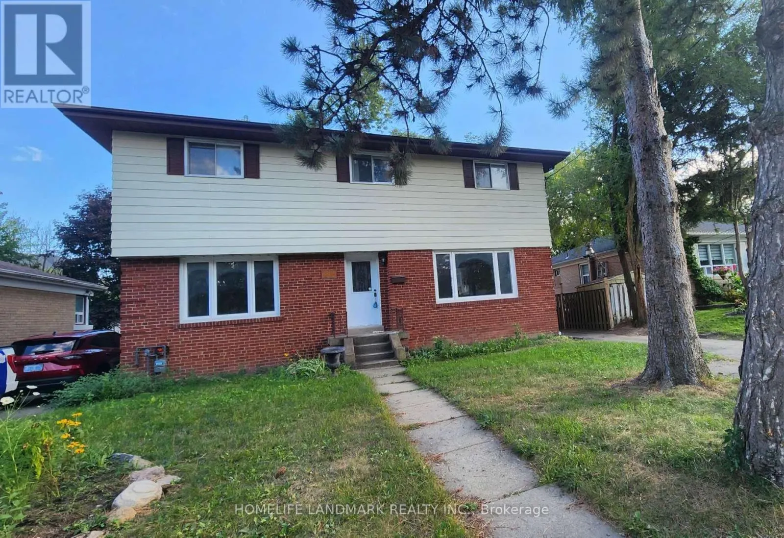 42 CARTIER CRESCENT