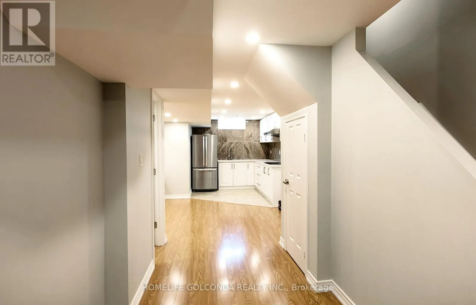 166 HILLCROFT DRIVE