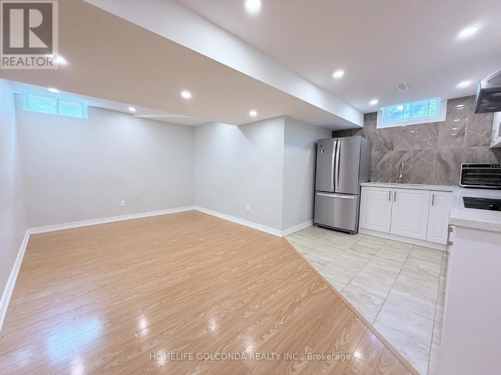 166 HILLCROFT DRIVE