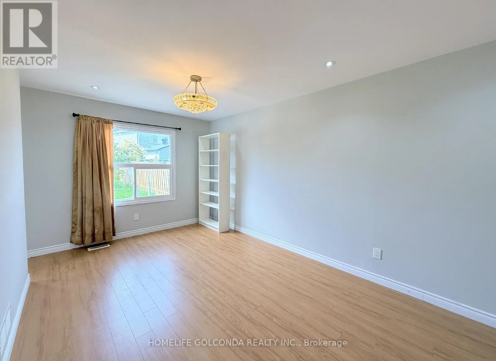 166 HILLCROFT DRIVE