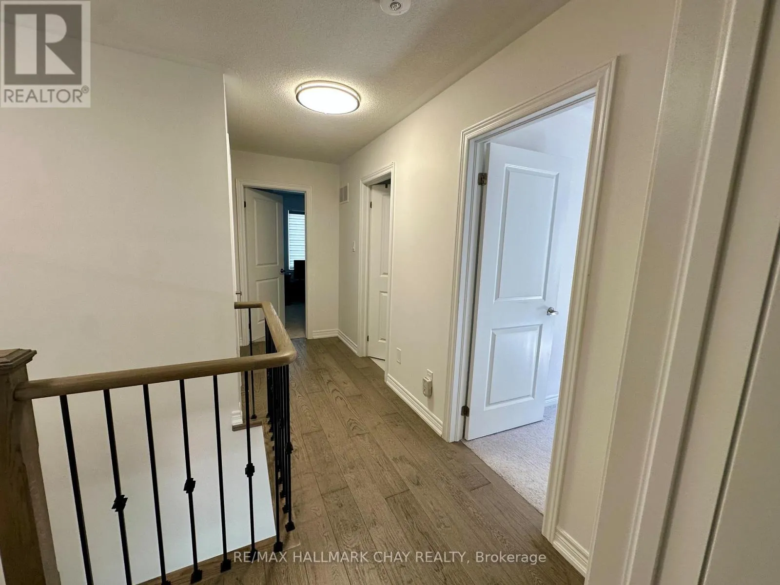 4 WAKEFIELD BOULEVARD
