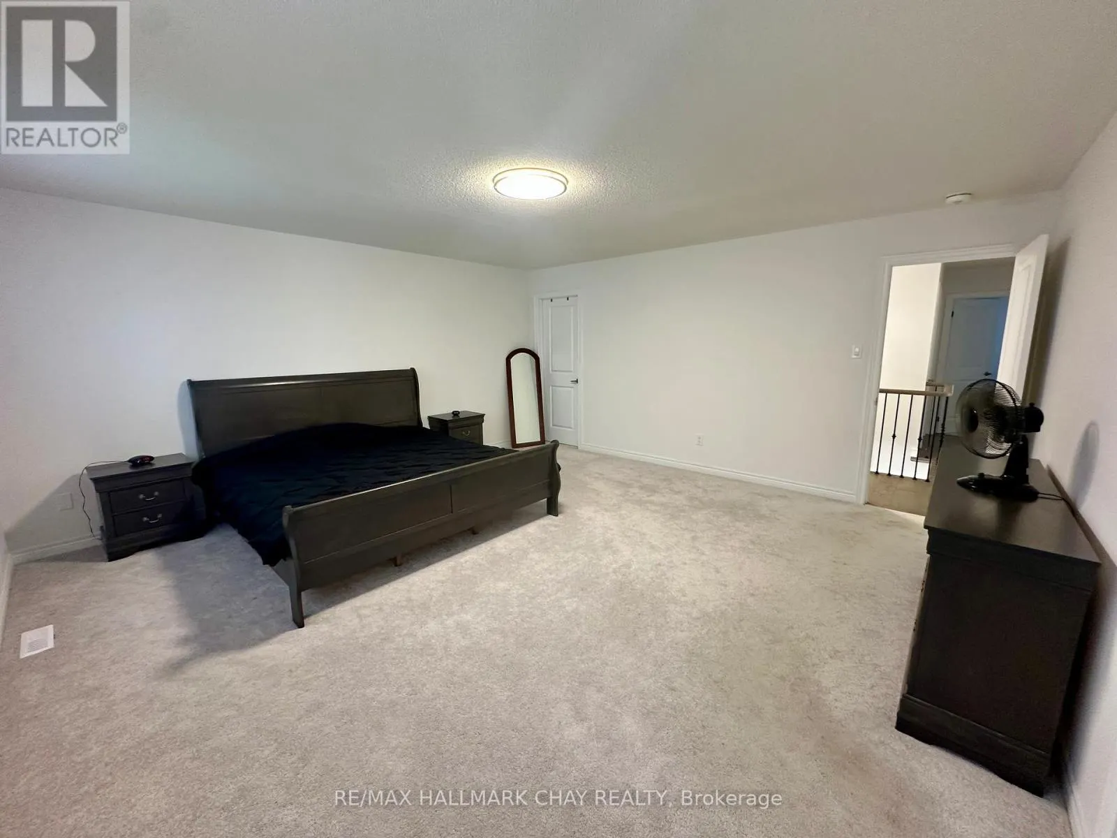 4 WAKEFIELD BOULEVARD