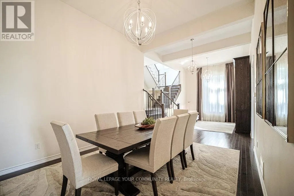 33 DEEPWOOD CRESCENT