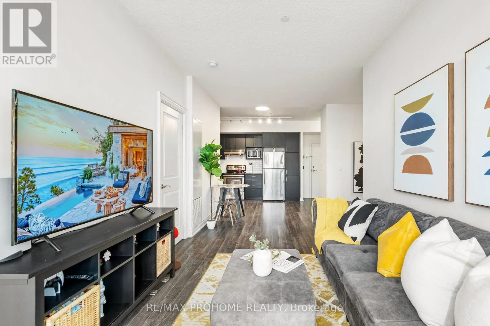 1112 - 33 CLEGG ROAD