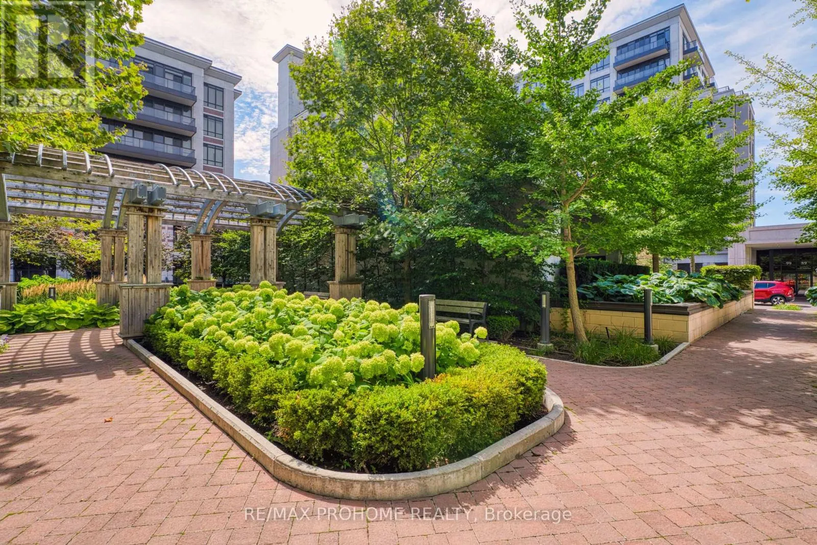 1112 - 33 CLEGG ROAD