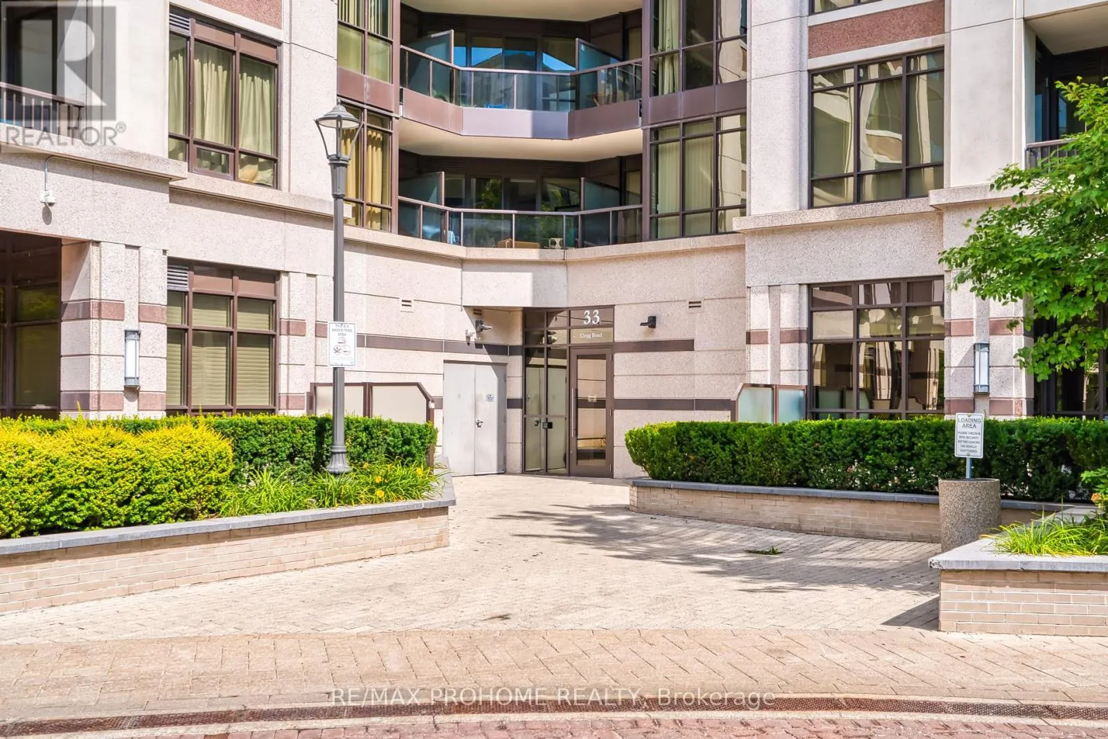 1112 - 33 CLEGG ROAD
