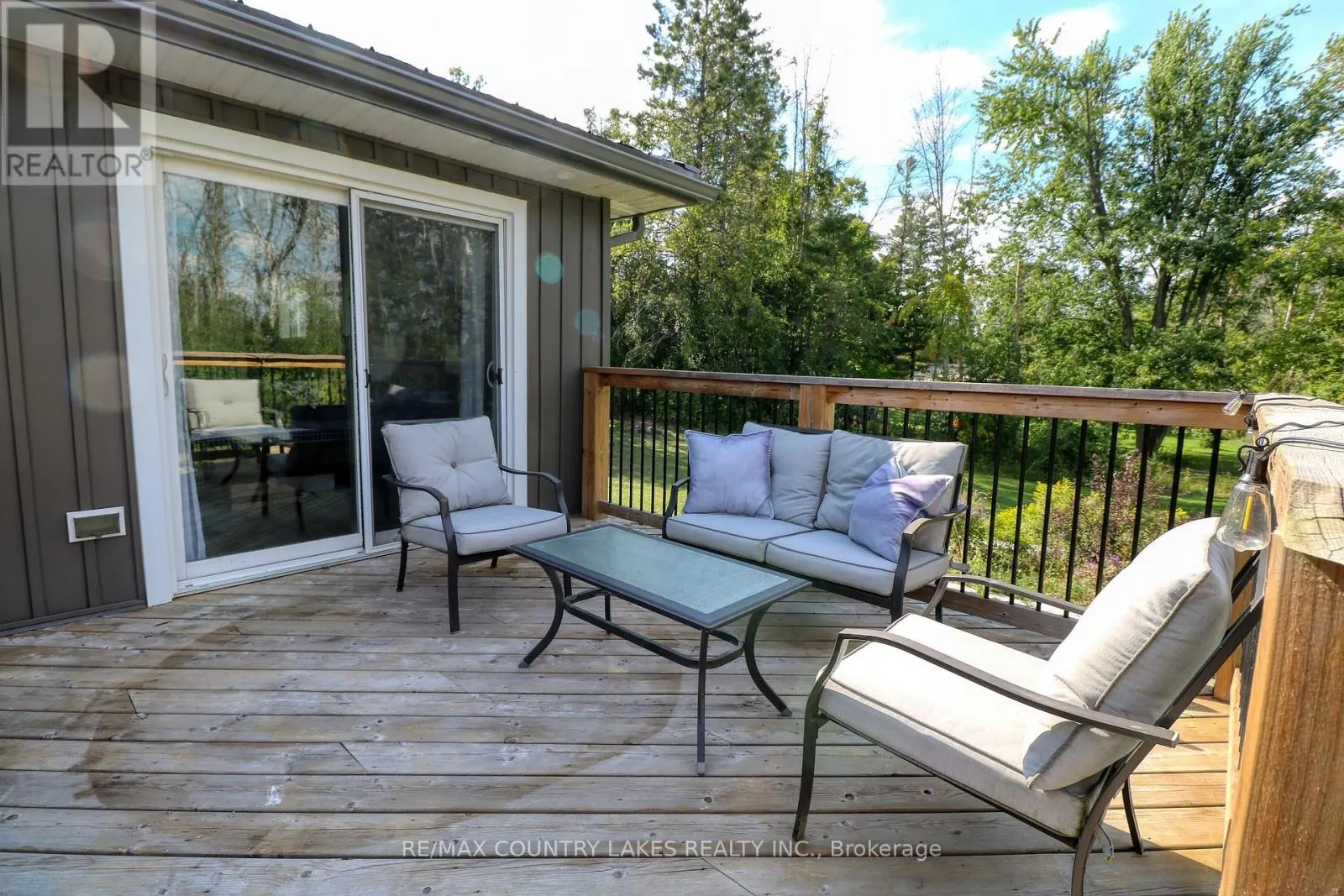 15 PATRICIA CRESCENT