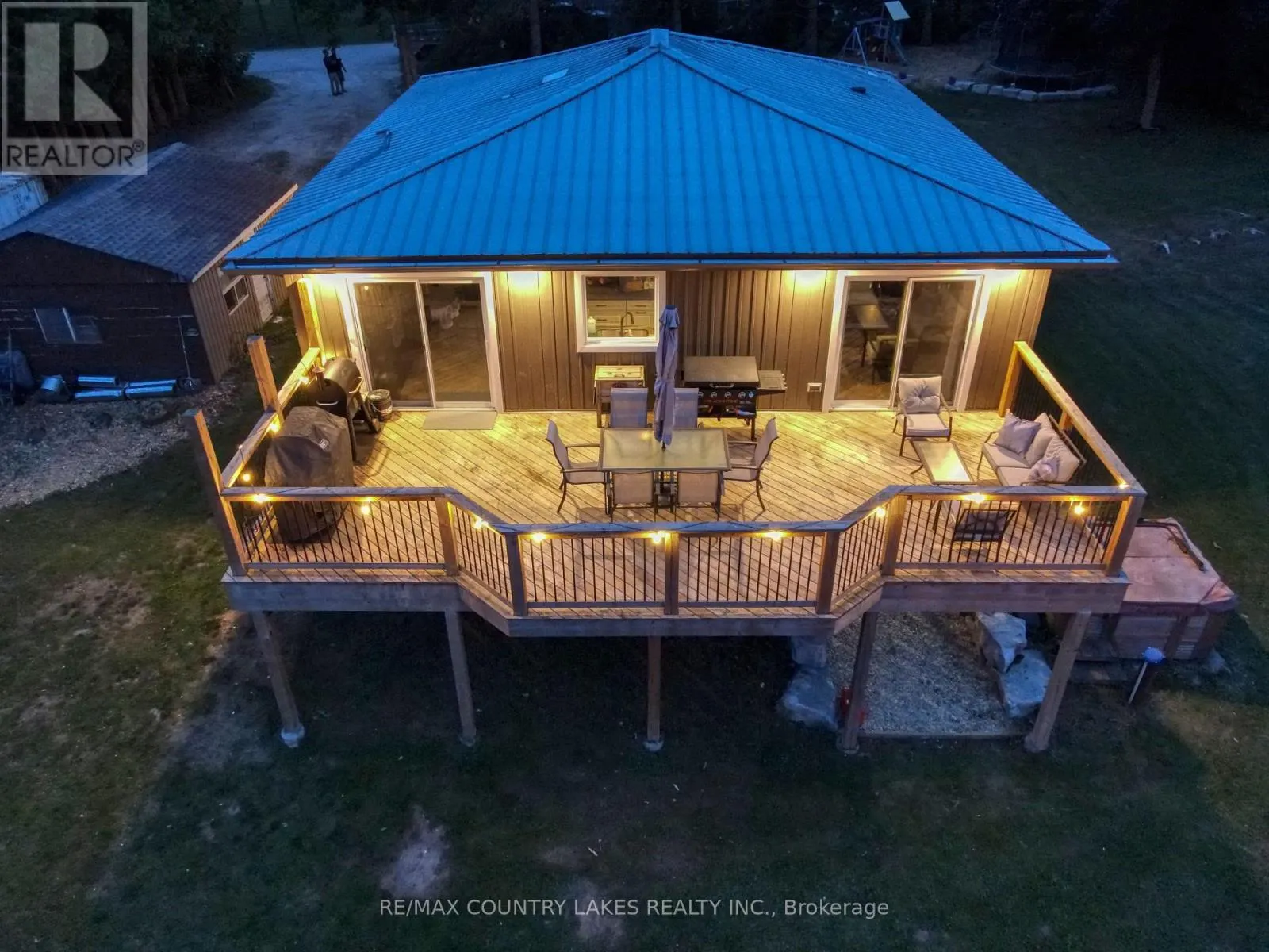 15 PATRICIA CRESCENT