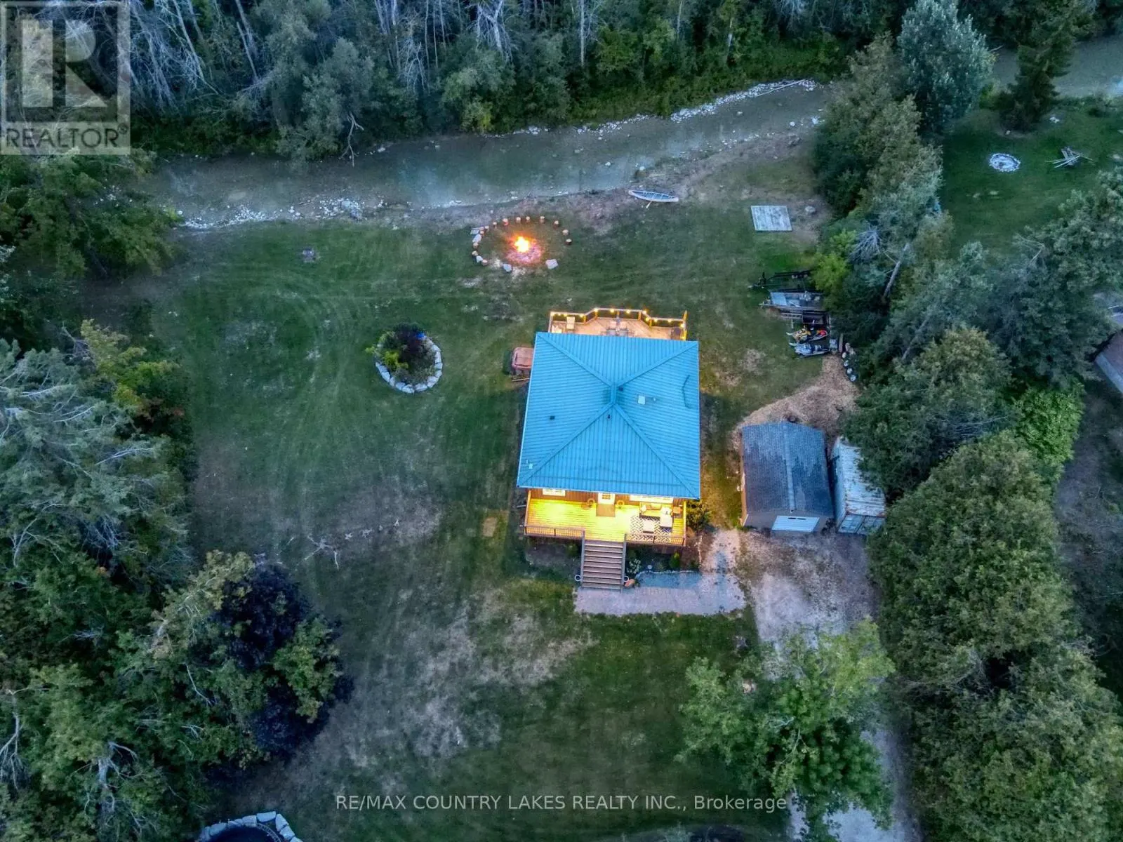 15 PATRICIA CRESCENT
