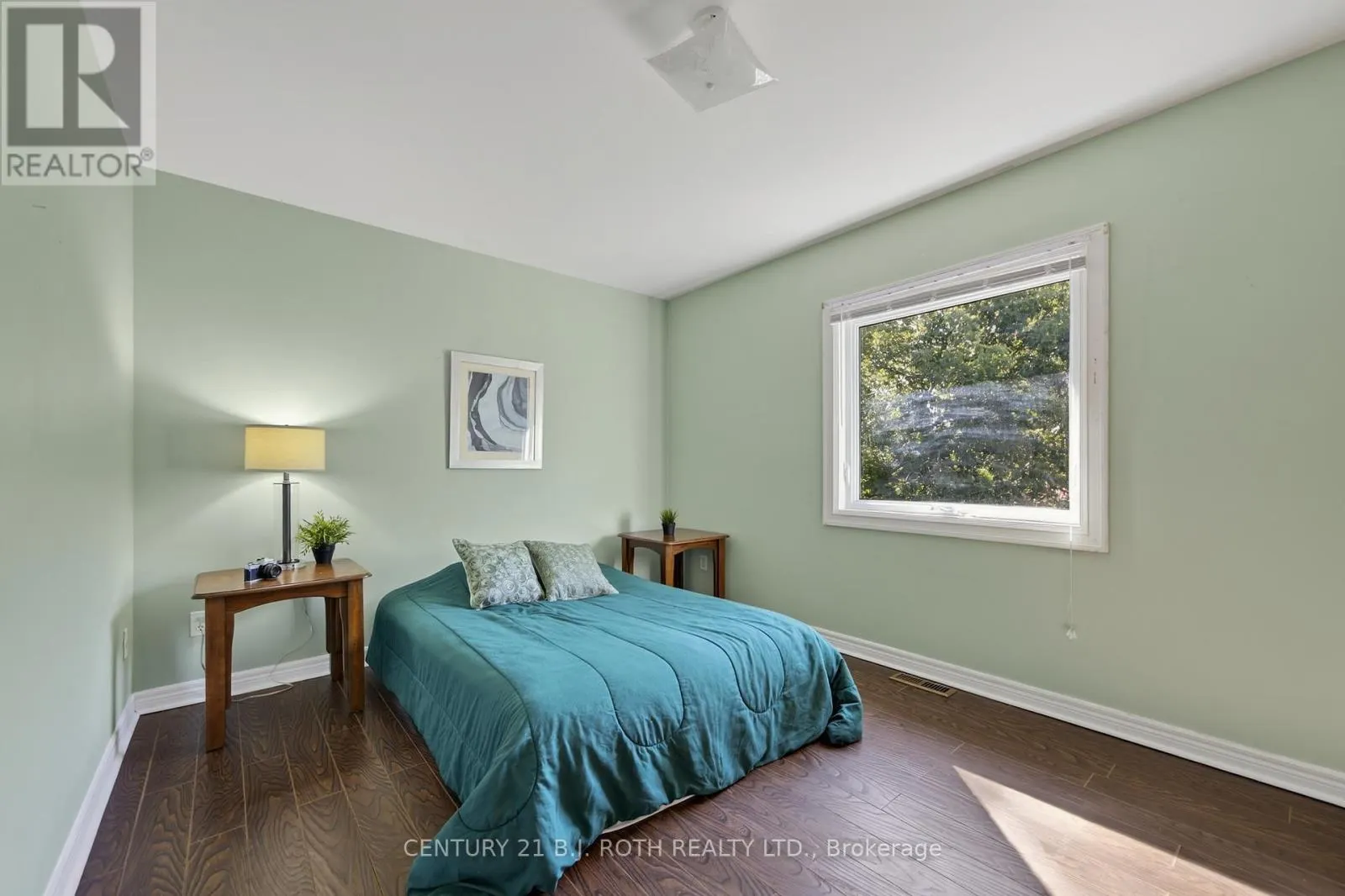 1005 GOSHEN ROAD