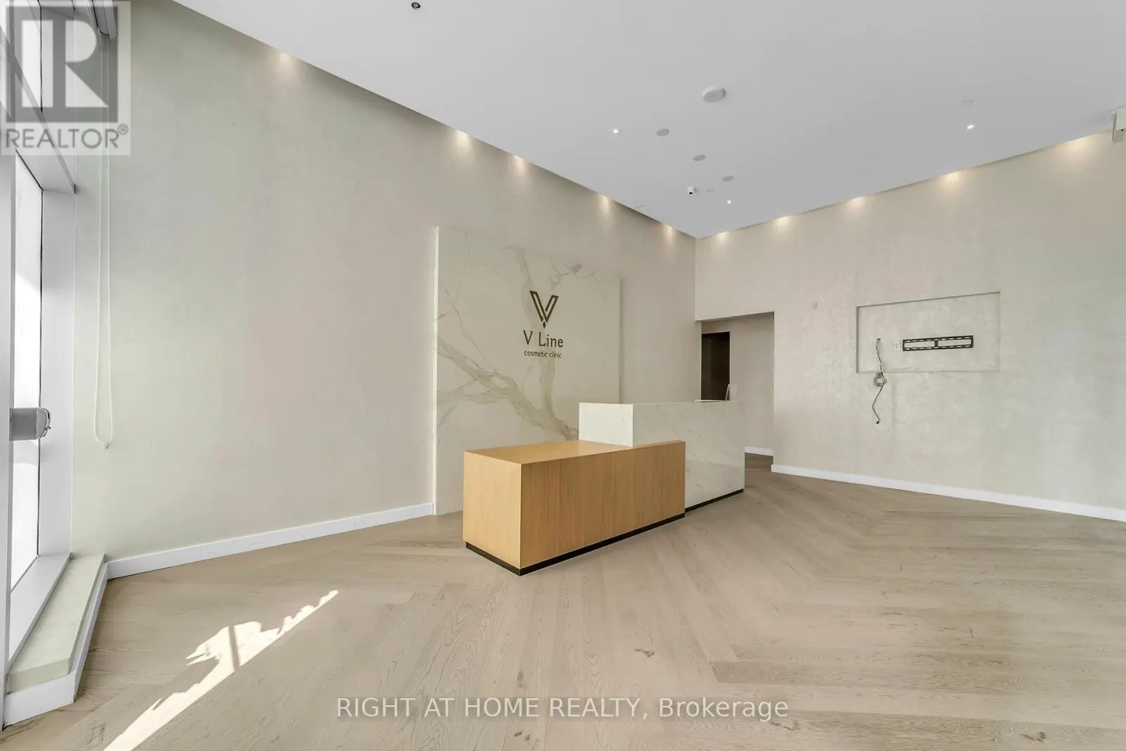 7191 YONGE STREET