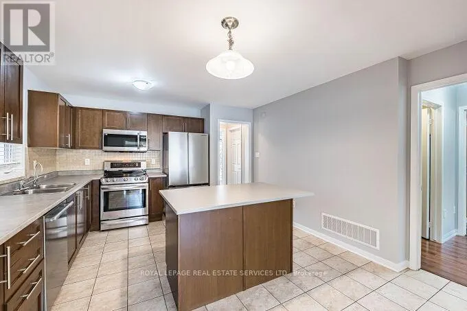 39 MAE BROOKS DRIVE