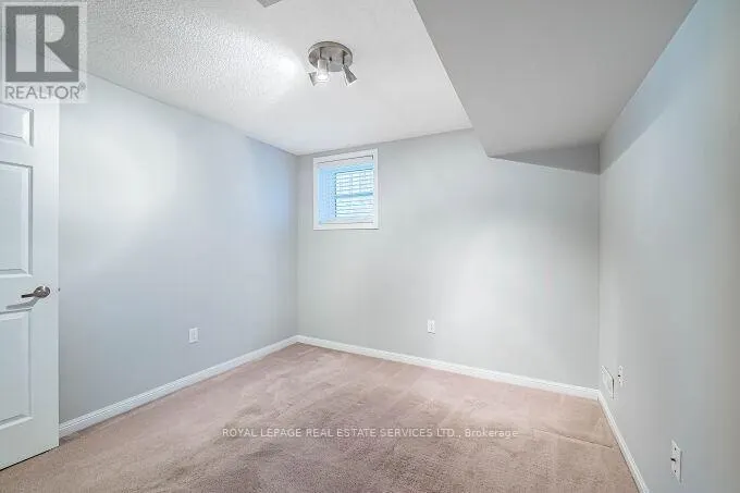 39 MAE BROOKS DRIVE