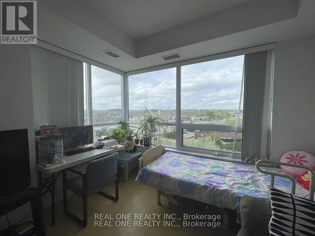 1105 - 11211 YONGE STREET