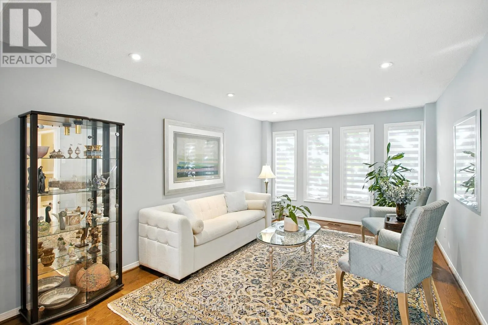 12 GLENDALE ROAD