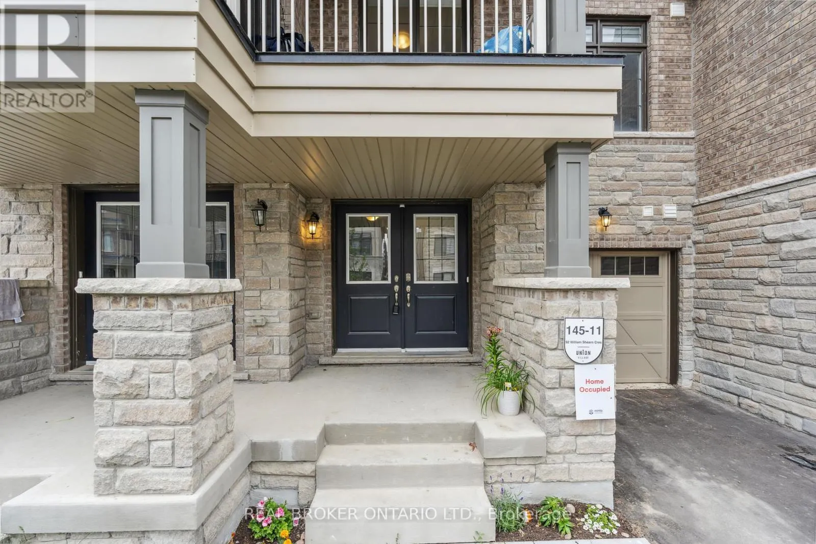 92 WILLIAM SHEARN CRESCENT