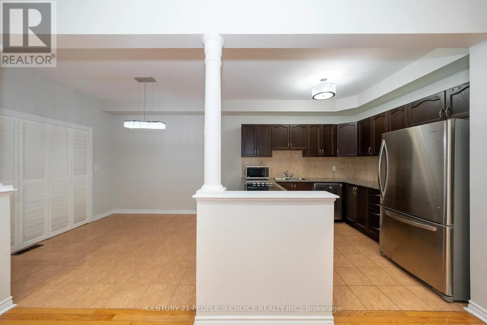 UPPER - 38 VETTESE COURT