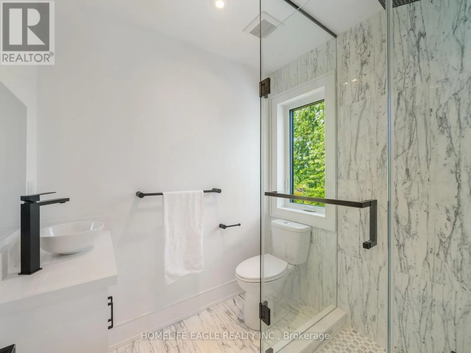 1242 KILLARNEY BEACH ROAD