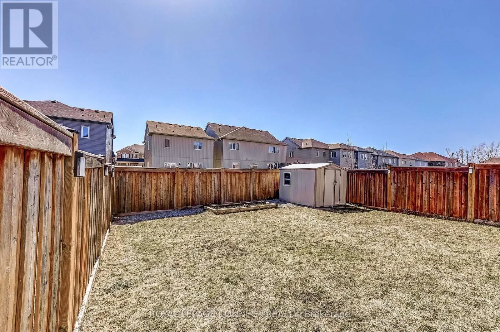 17 DON HADDEN CRESCENT