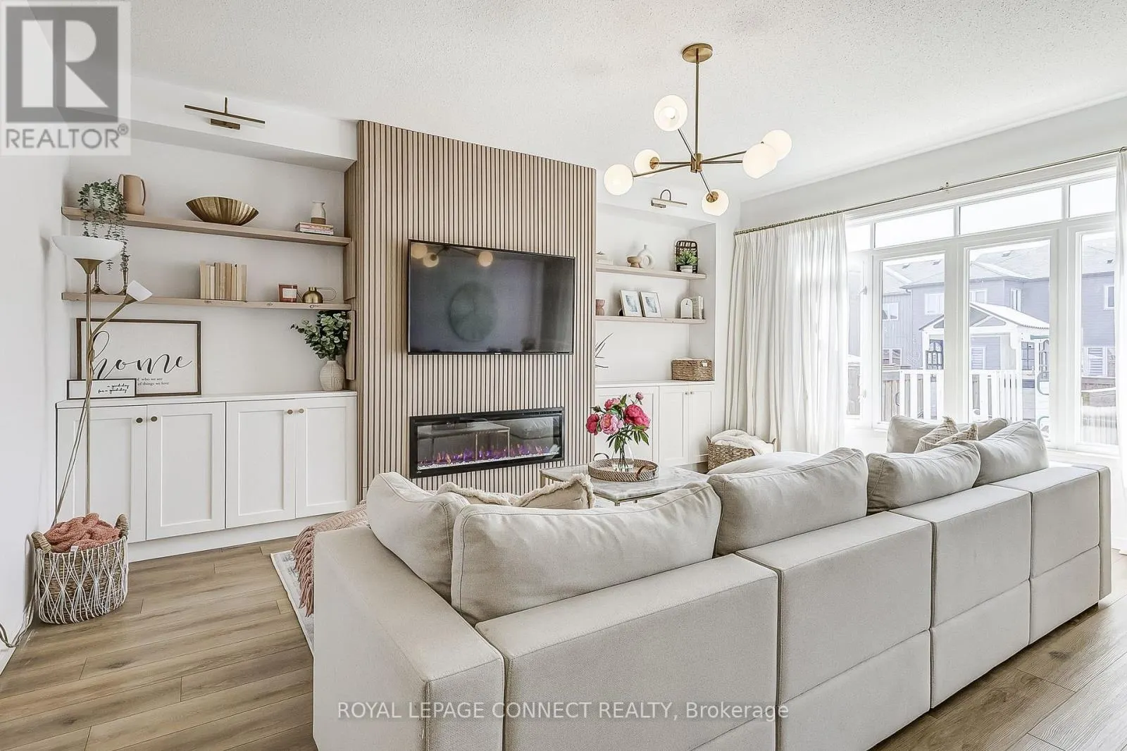 17 DON HADDEN CRESCENT