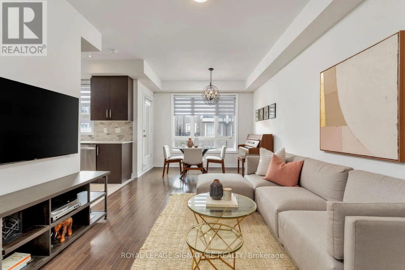 18 - 105 KAYLA CRESCENT E