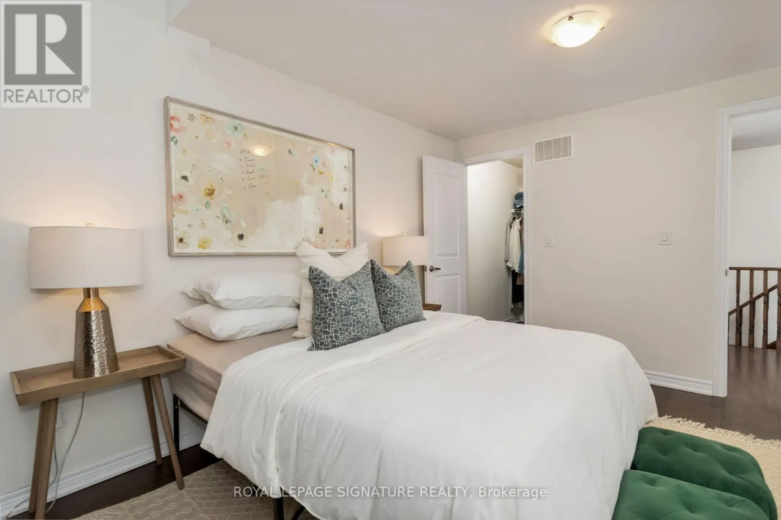 18 - 105 KAYLA CRESCENT E