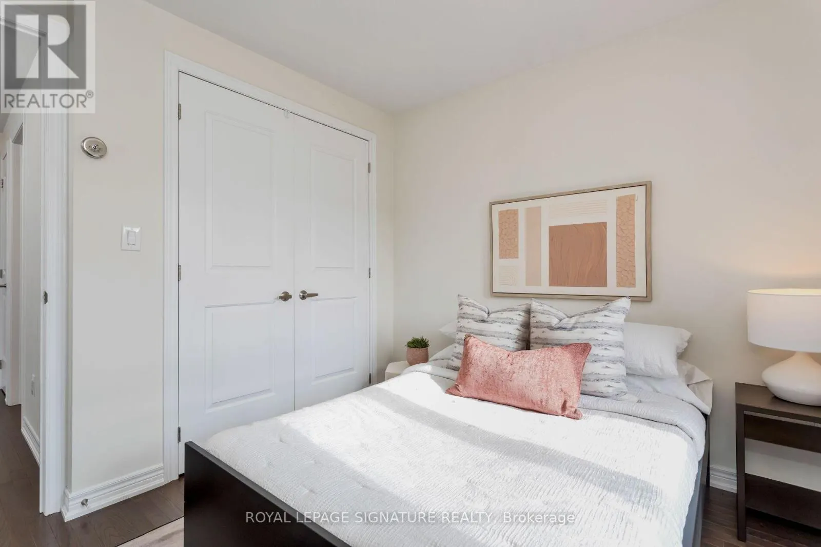 18 - 105 KAYLA CRESCENT E