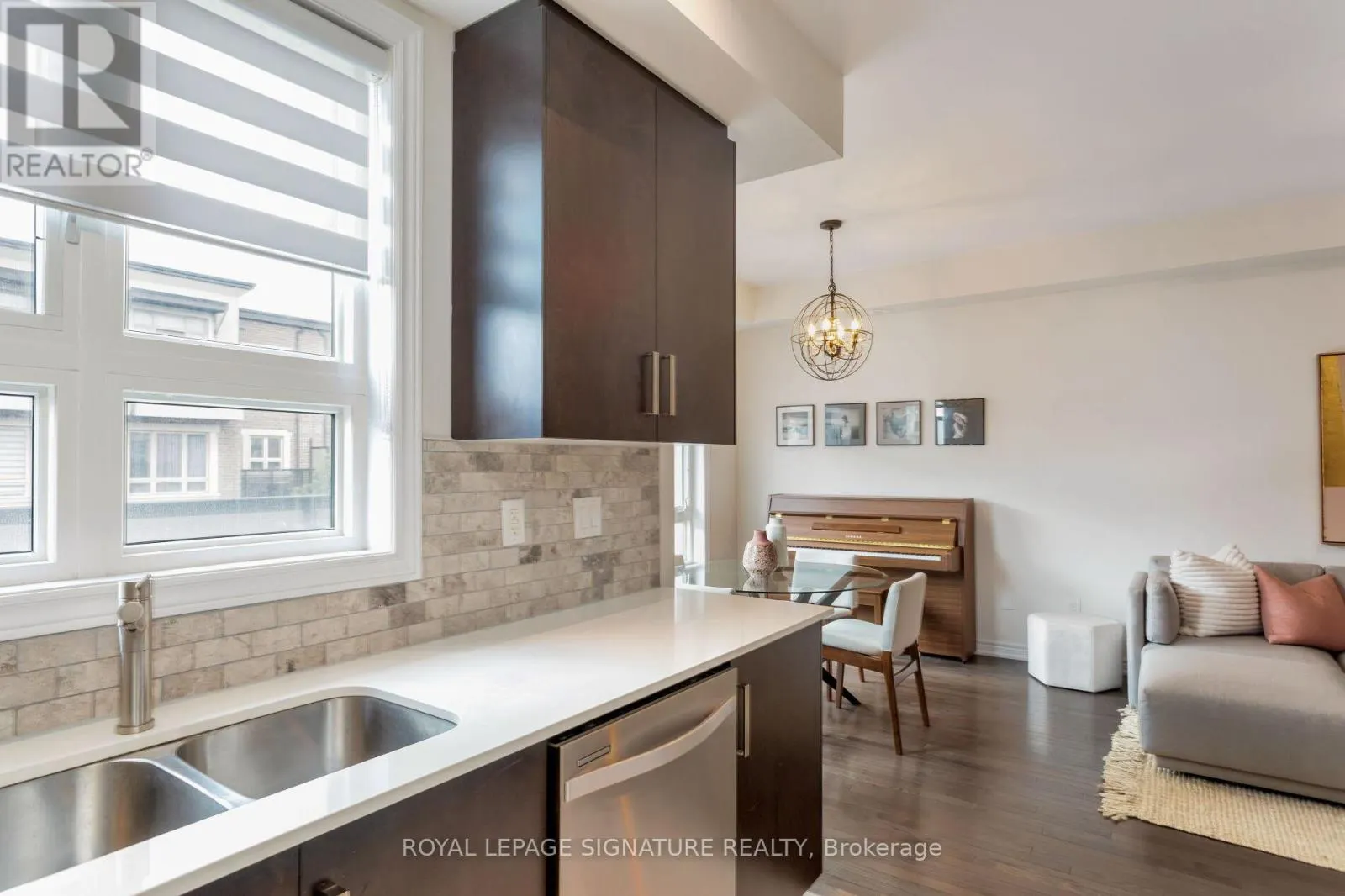 18 - 105 KAYLA CRESCENT E