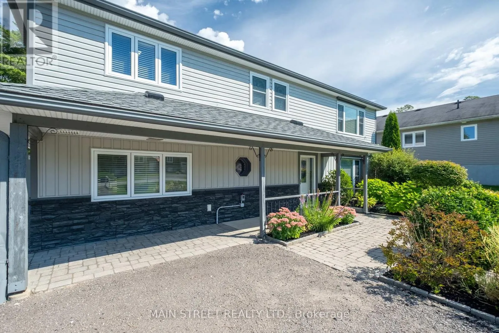 23 SUNNIDALE BOULEVARD E