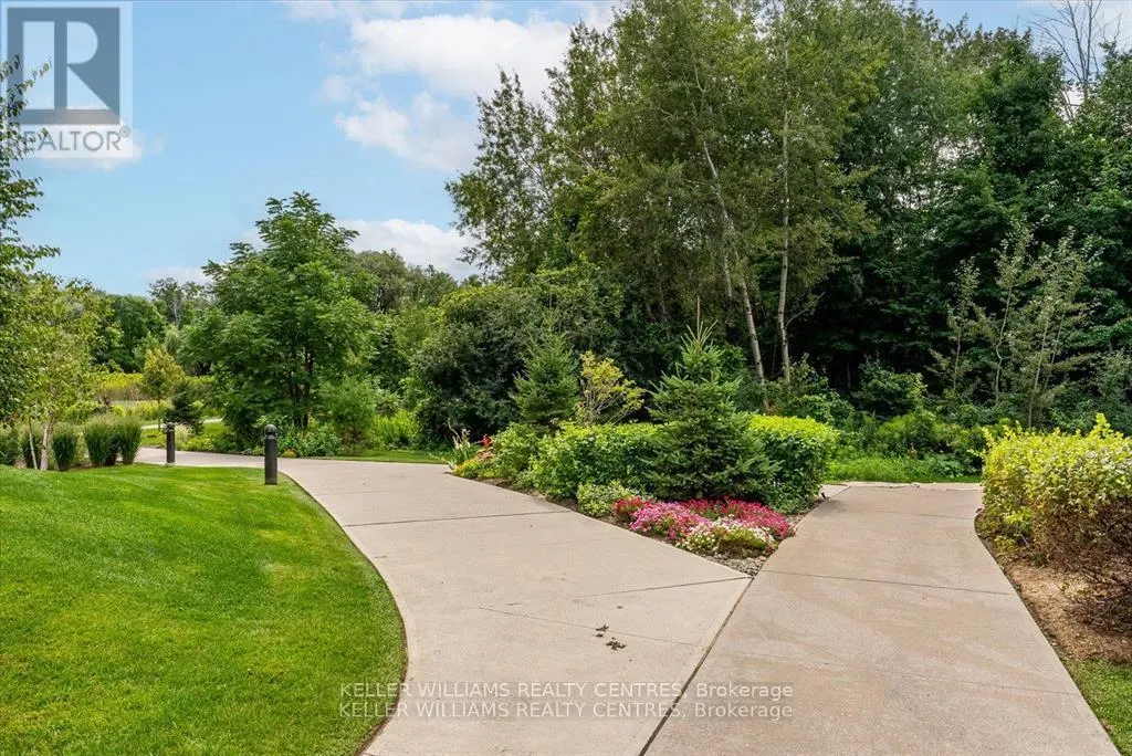 302 - 460 WILLIAM GRAHAM DRIVE