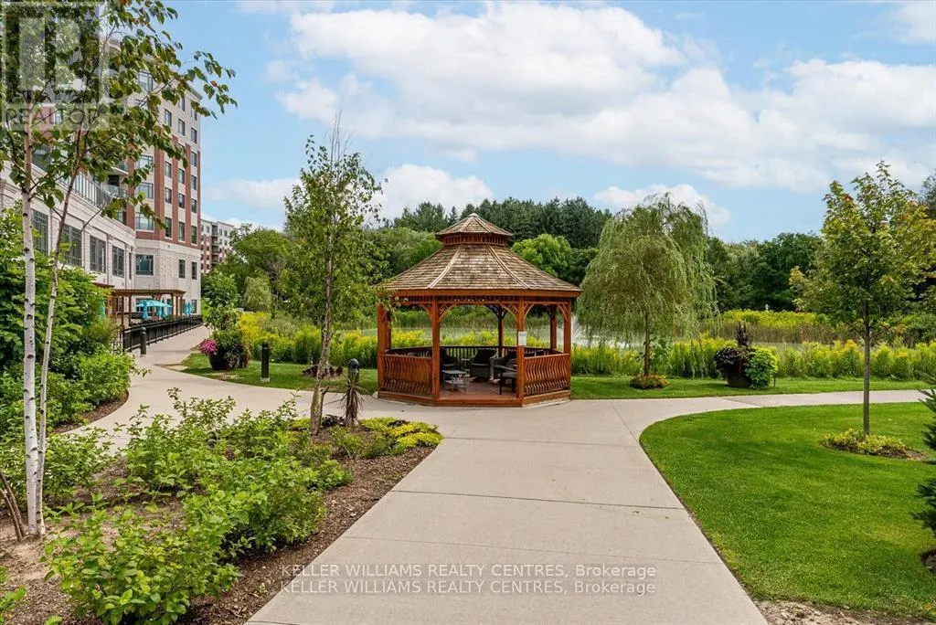302 - 460 WILLIAM GRAHAM DRIVE