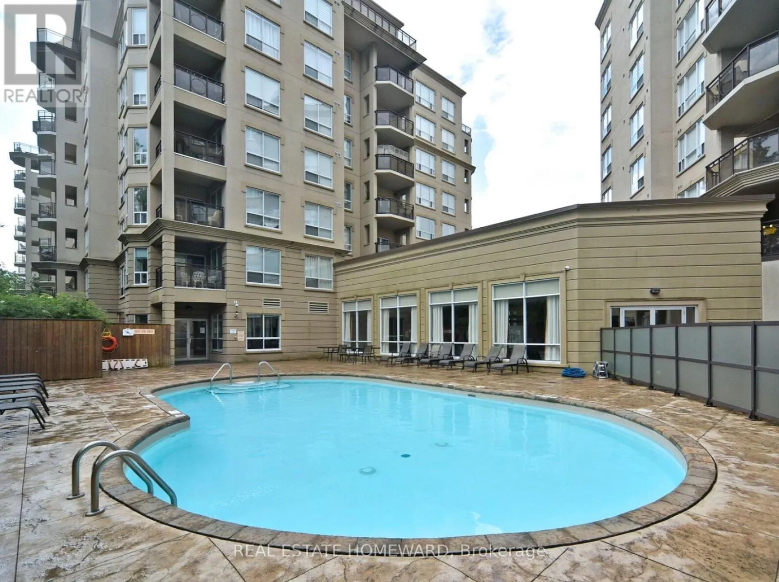 314 - 2 MAISON PARC COURT