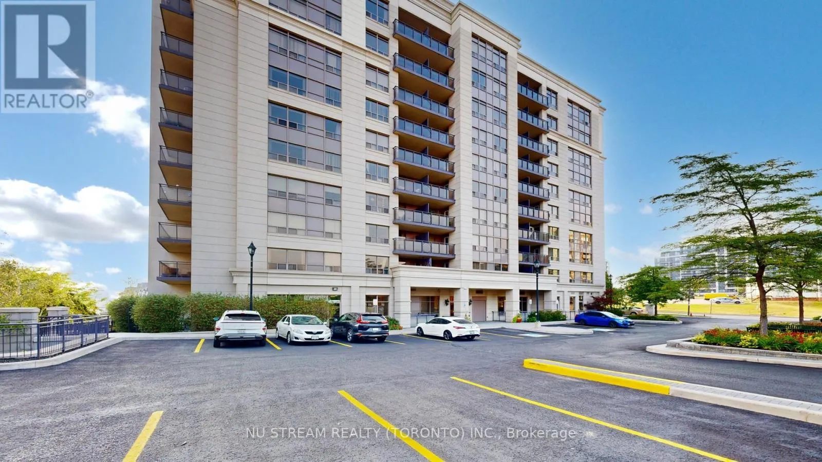 215 - 51 SADDLECREEK DRIVE
