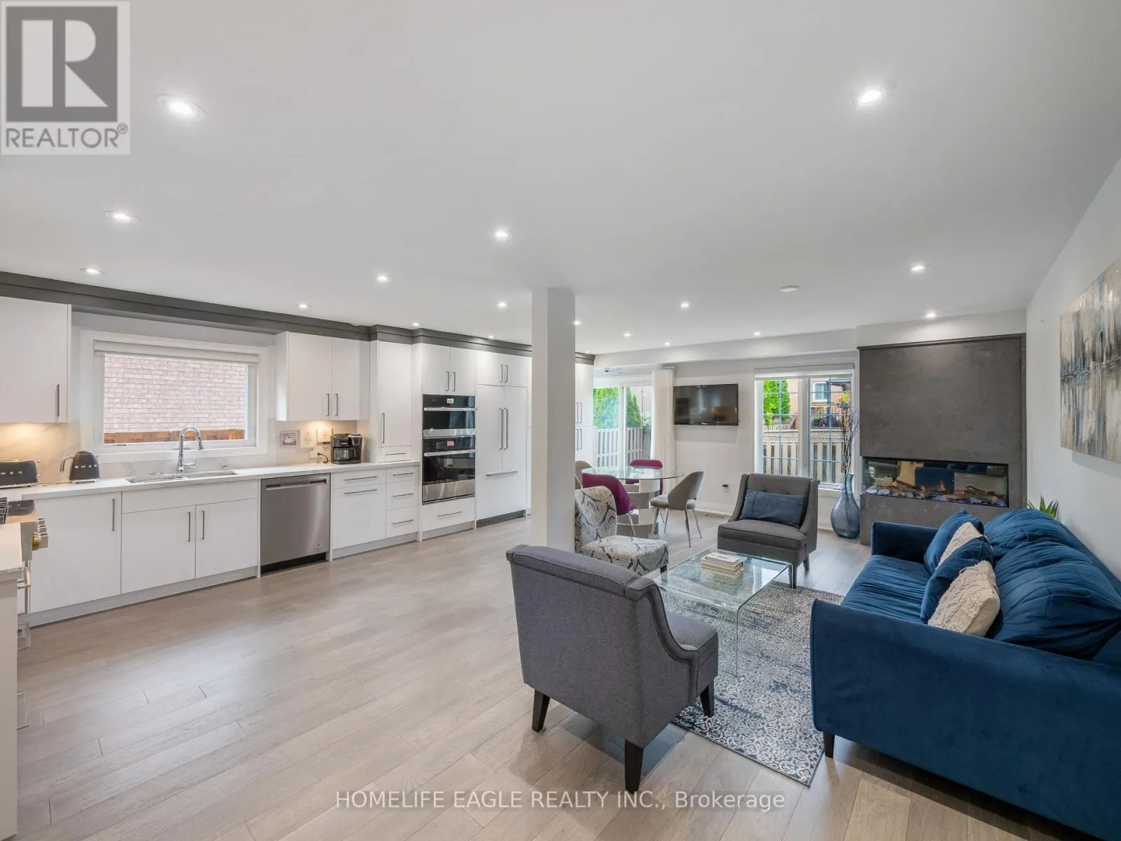 6 BRIGHTSVIEW DRIVE