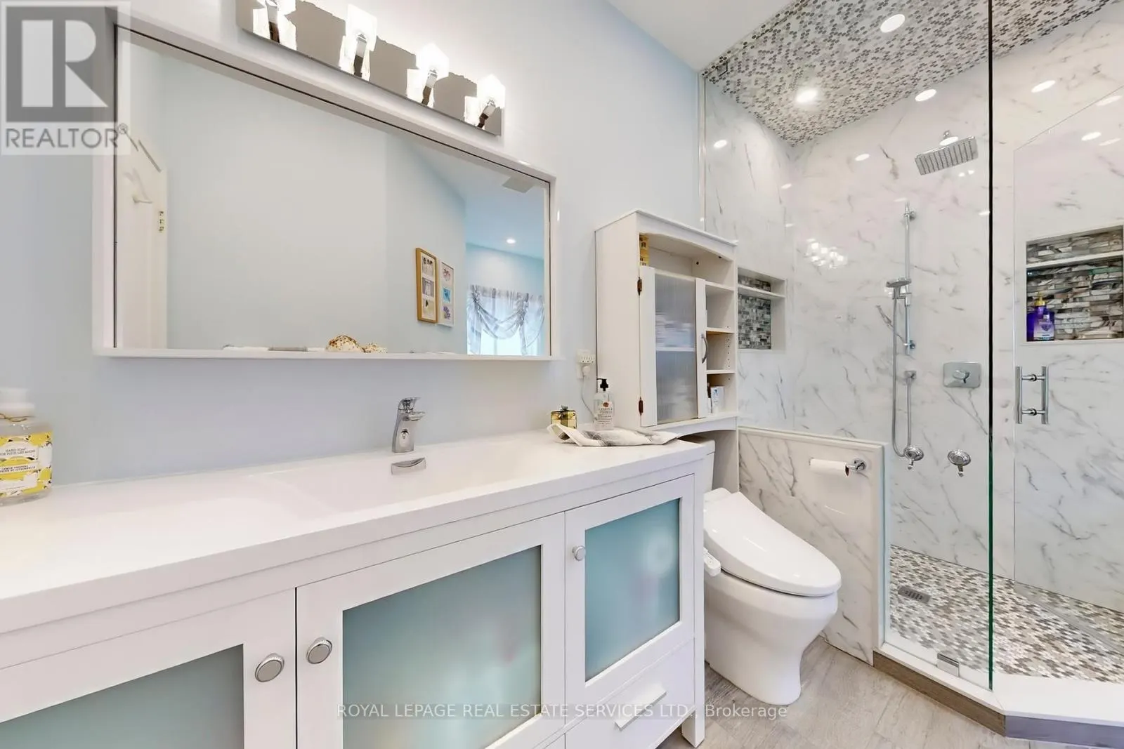 135 MAINPRIZE CRESCENT