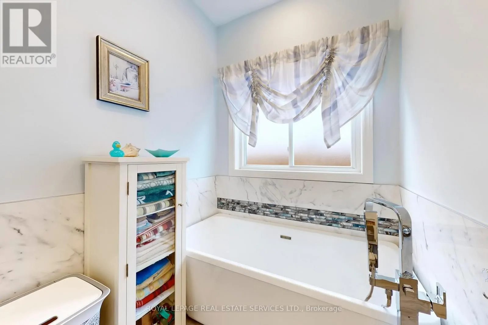 135 MAINPRIZE CRESCENT