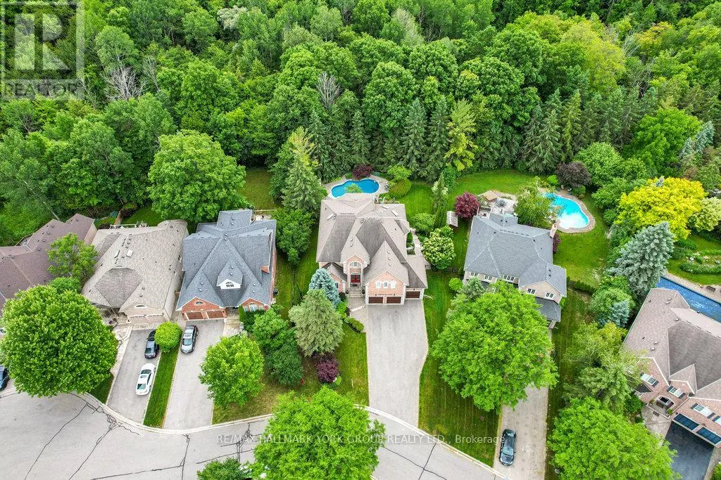 1032 SIR IVOR COURT