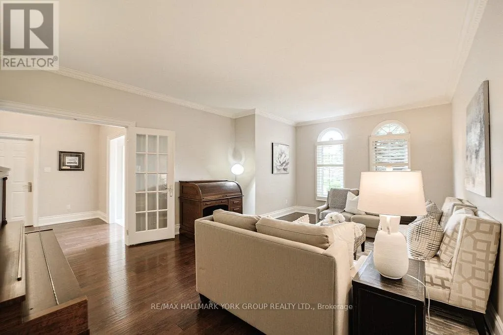 1032 SIR IVOR COURT