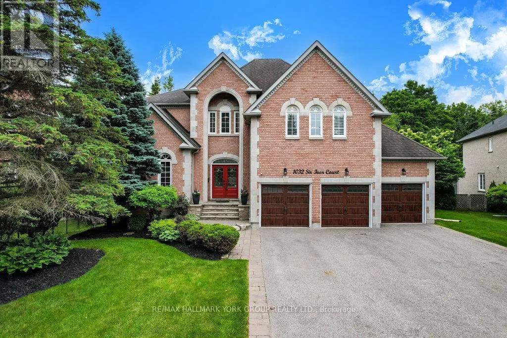1032 SIR IVOR COURT