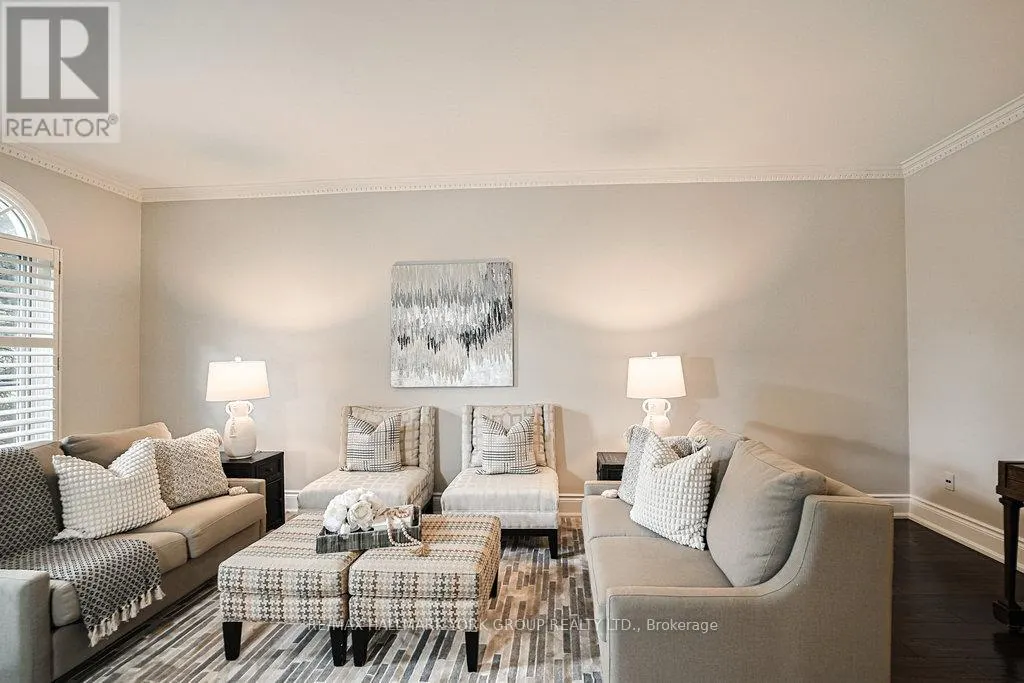 1032 SIR IVOR COURT