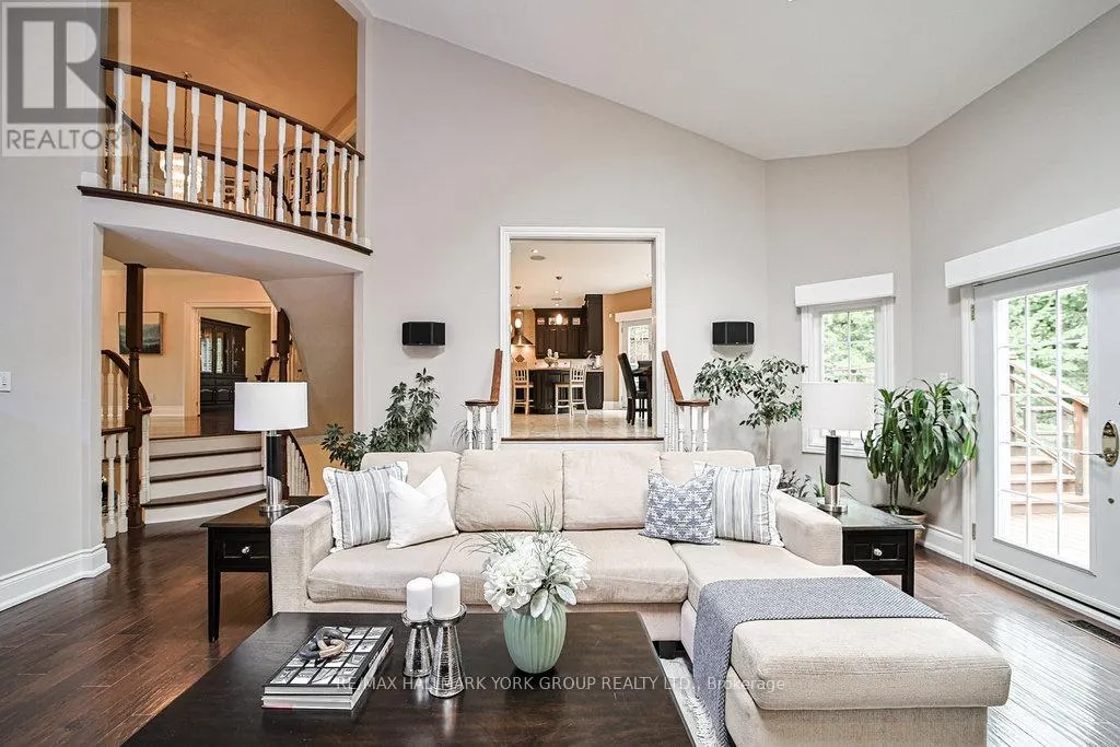 1032 SIR IVOR COURT