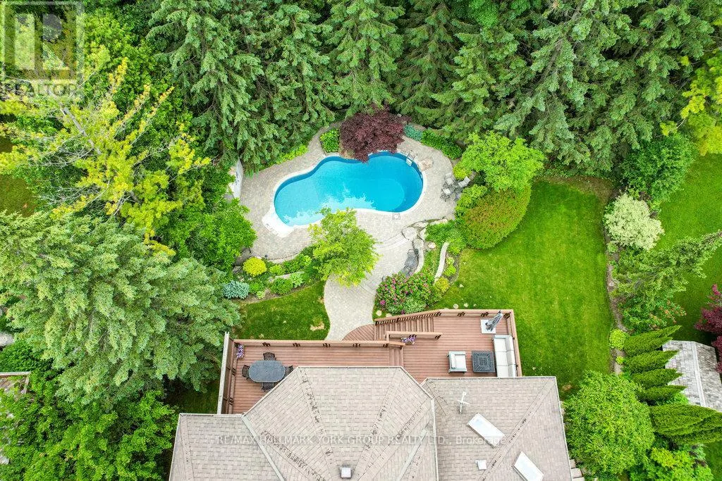 1032 SIR IVOR COURT