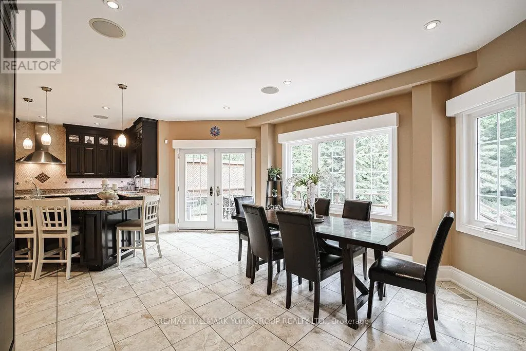 1032 SIR IVOR COURT