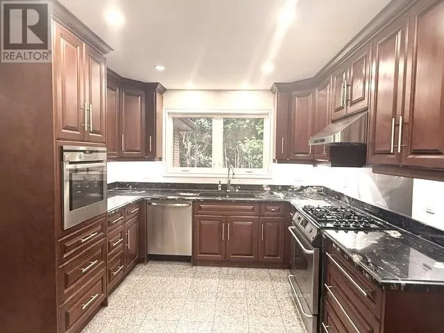 3 FONTHILL BOULEVARD