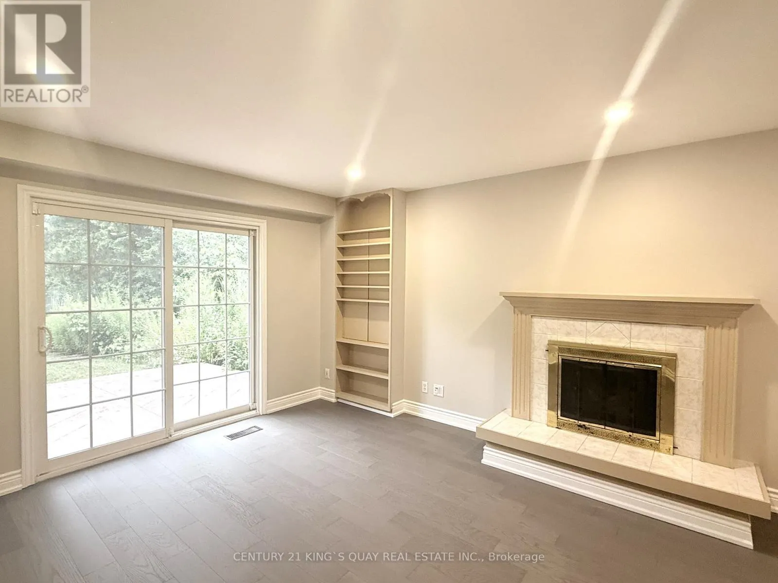 3 FONTHILL BOULEVARD